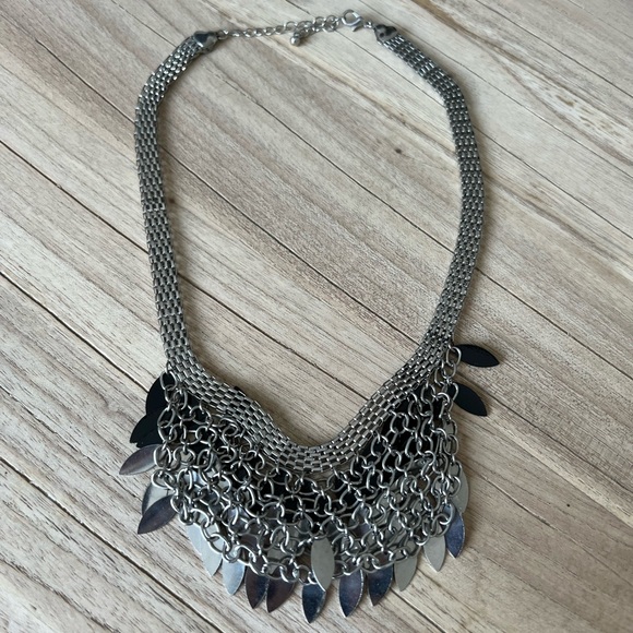Silver & Black Necklace - Picture 2 of 2